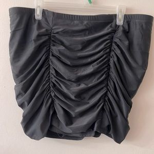 Torrid 3X Ruched Black Swim Skirt